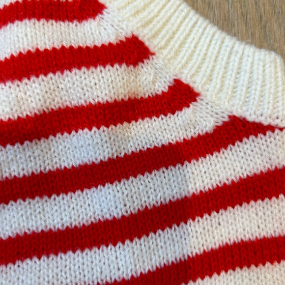 H&M knit stripe top with cutest tie back - Picture 5 of 5